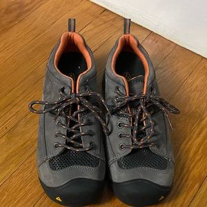 Women's Keen Wichita Hiking Shoes (never worn)